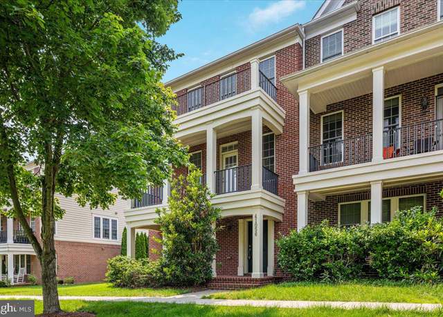 Property at 41056 Coltrane Sq, Leesburg, VA 20175, 4 beds, 3.5 baths
