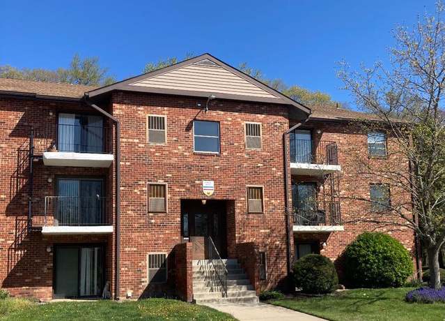 Property at 10 Chase Hall, Dover, DE 19904, 3 beds, 2.5 baths