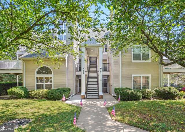 Property at 919 Hillside Lake Ter #310, Gaithersburg, MD 20878, 2 beds, 2 baths