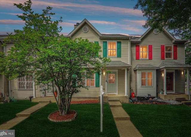 Property at 3203 Forest Run Dr, District Heights, MD 20747, 4 beds, 3.5 baths
