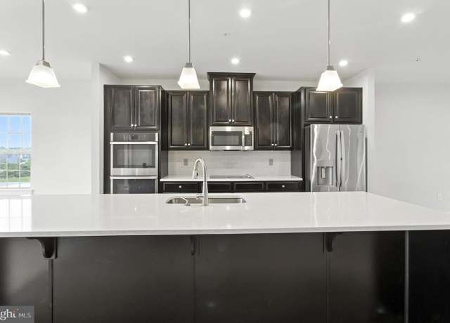 Property at 14450 Mattawoman Dr Unit 4000M, Brandywine, MD 20613, 3 beds, 2.5 baths