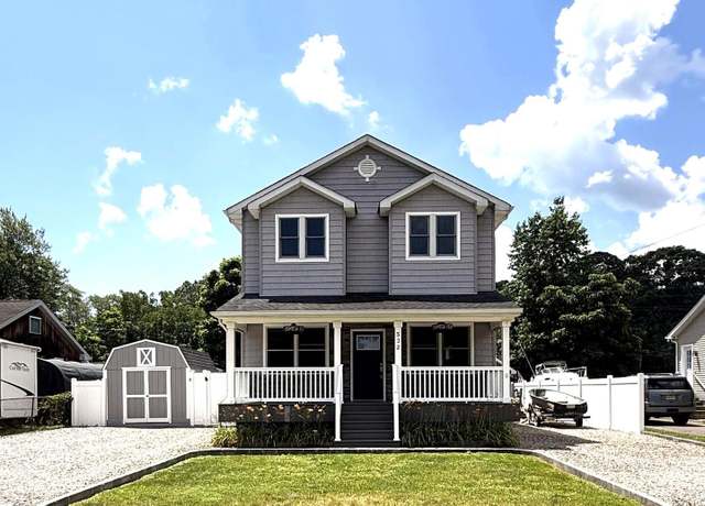 Property at 532 E Arverne Ave, Ocean Gate, NJ 08740, 3 beds, 2.5 baths