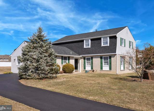 Property at 147 Watergate Dr, Upper Holland, PA 19053, 5 beds, 3.5 baths