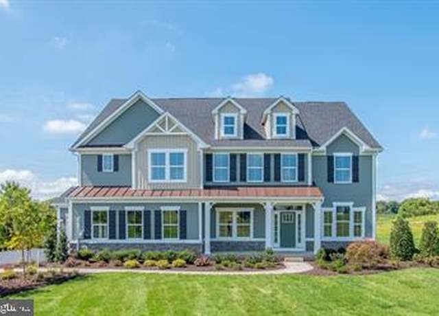 Property at 4 Barry Ln, Mechanicsburg, PA 17050, 5 beds, 5 baths