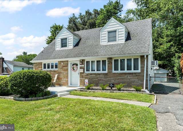 Property at 1003 Dale Rd, Secane, PA 19018, 4 beds, 2 baths