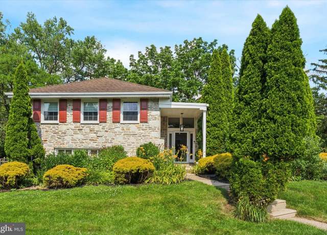 Property at 1003 Quill Ln, Oreland, PA 19075, 4 beds, 2.5 baths