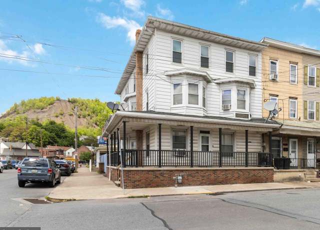 Property at 247 W Walnut St, Shamokin, PA 17872, 9 beds, 3 baths