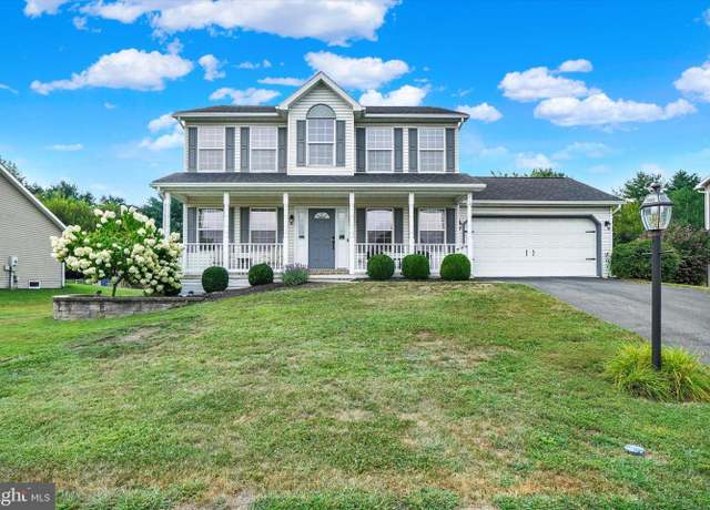 Property at 146 Martel Cir, Dillsburg, PA 17019, 3 beds, 2.5 baths