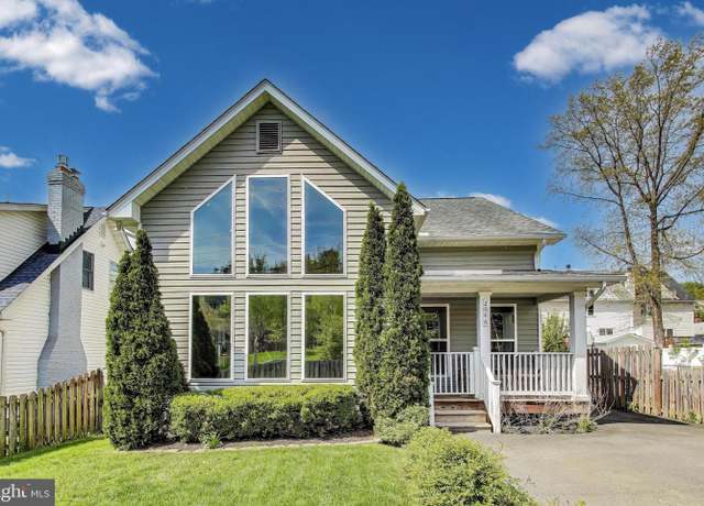 Property at 2046 S Shirlington Rd, Arlington, VA 22204, 3 beds, 2 baths