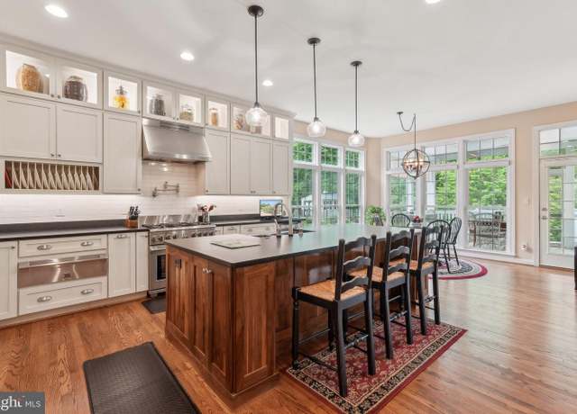Property at 18503 Park Meadow Ct, Leesburg, VA 20175, 6 beds, 8 baths