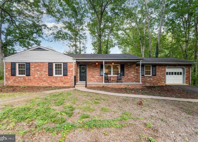 Property at 112 Jay Rd, Fredericksburg, VA 22405, 3 beds, 2 baths