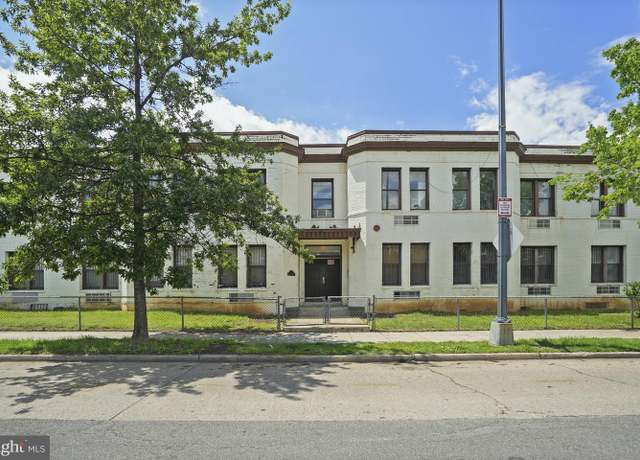 Property at 7 18th St SE #208, Washington, DC 20003, 2 beds, 1 bath