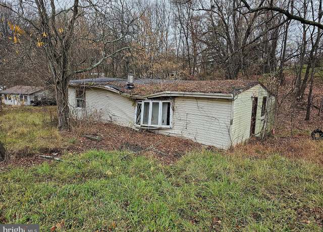 Property at 5512 Woodville Rd, Mount Airy, MD 21771, 3 beds, 1 bath