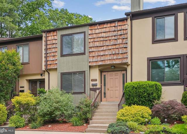 Property at 10707 Muirfield Dr, Potomac, MD 20854, 3 beds, 3.5 baths