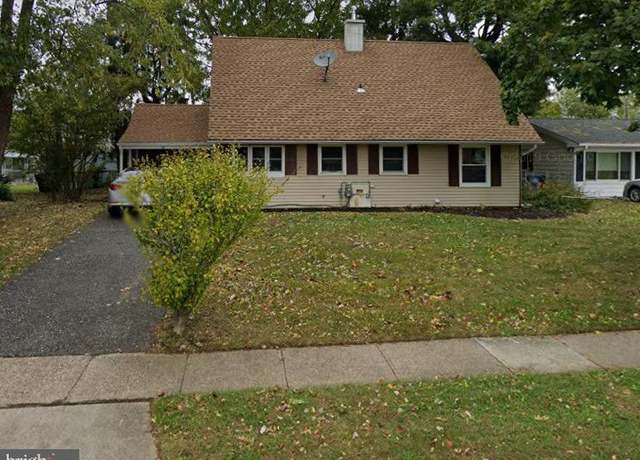 Property at 33 Middlebury Ln, Willingboro, NJ 08046, 4 beds, 2 baths