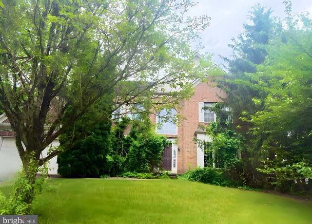 Property at 25 Forrest Hills Dr, Voorhees, NJ 08043, 4 beds, 4.5 baths