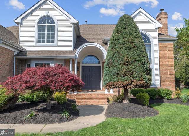 Property at 4 Stults Dr, Plainsboro, NJ 08536, 4 beds, 2.5 baths