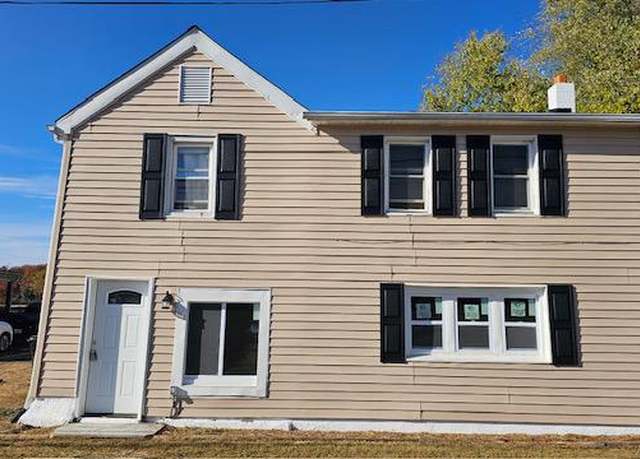 Property at 94 Buttonwood Ave, Hancocks Bridge, NJ 08038, 5 beds