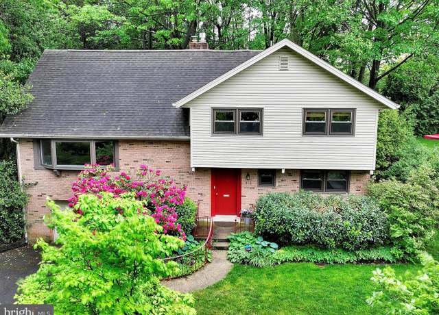 Property at 510 Berks Pl, Reading, PA 19609, 4 beds, 2.5 baths