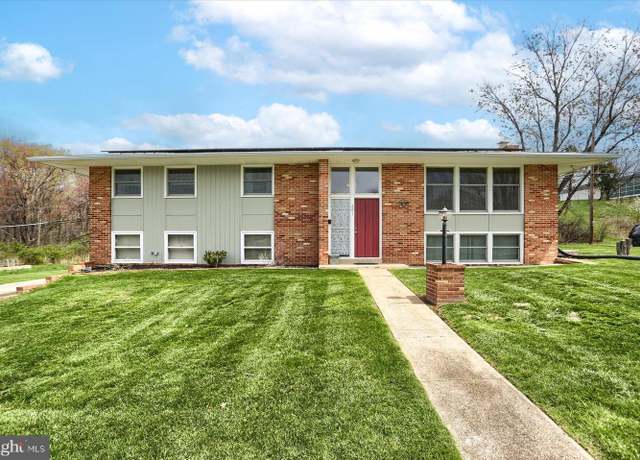 Property at 601 Hastings Dr, Harrisburg, PA 17109, 3 beds, 2.5 baths