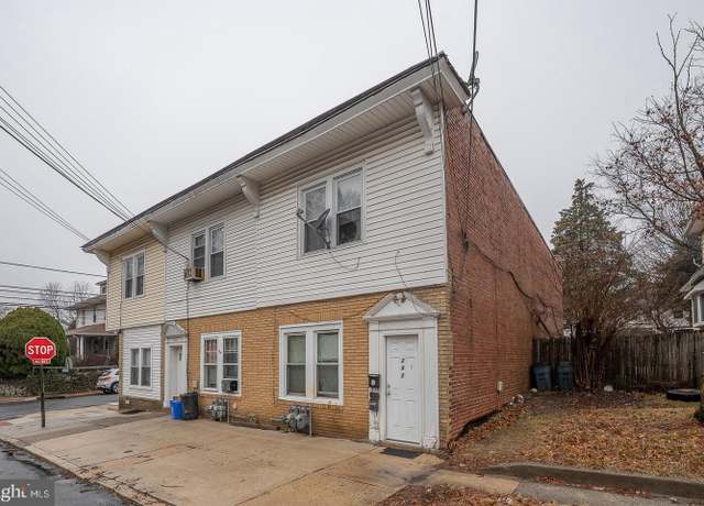 Property at 242 S Fairview Ave, Upper Darby, PA 19082, 4 beds