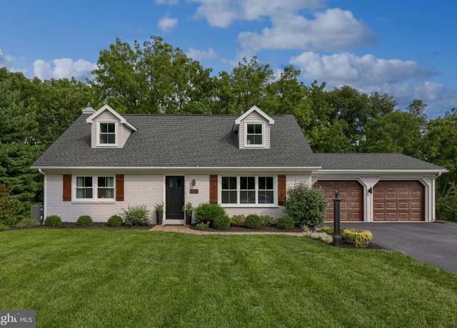 Property at 246 Hickory Dr, Lititz, PA 17543, 5 beds, 3 baths