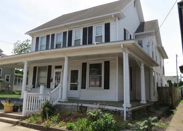 Property at 39 N Grant St, Palmyra, PA 17078, 3 beds, 1 bath