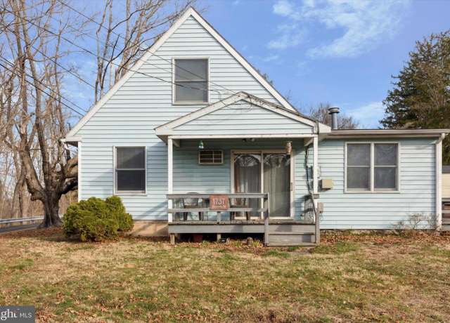 Property at 1737 Hendricks Rd, Harleysville, PA 19438, 4 beds, 1 bath