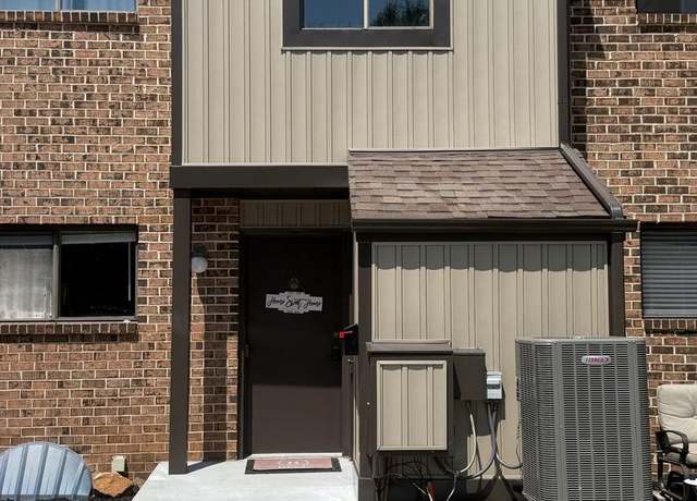 Property at 109 Larchwood Ct, Collegeville, PA 19426, 3 beds, 1.5 baths