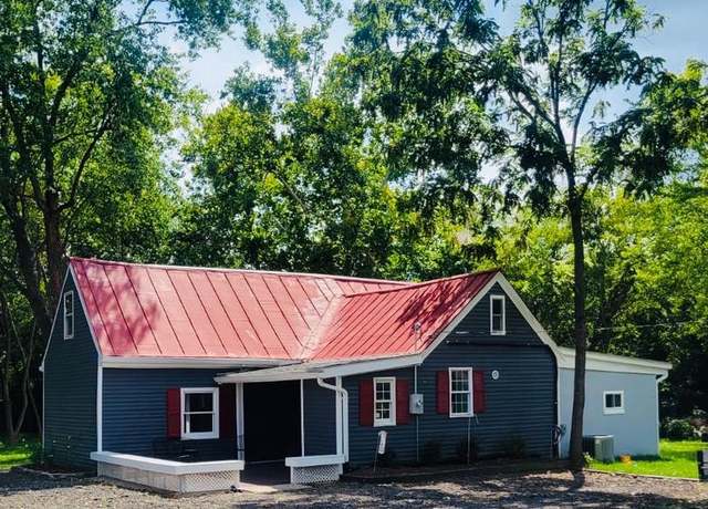 Property at 19302 York Rd, Stevensburg, VA 22741, 3 beds, 2 baths