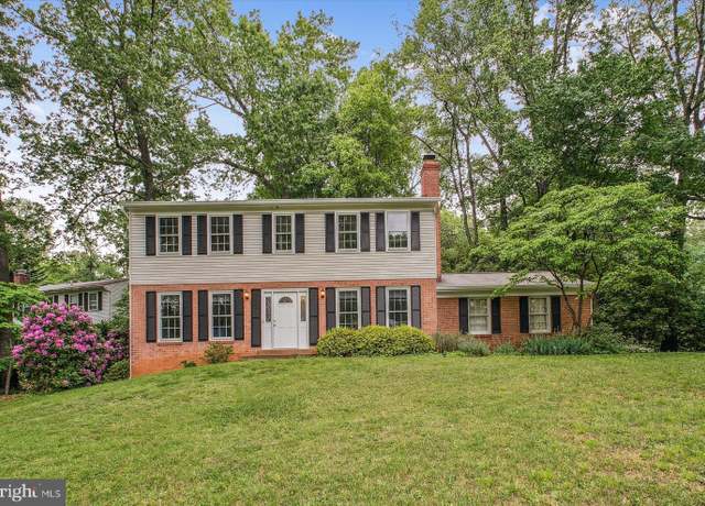 Property at 12208 Folkstone Dr, Oak Hill, VA 20171, 4 beds, 2.5 baths