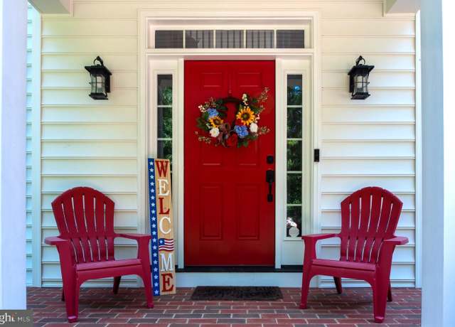 Property at 8700 Formation Dr, Fredericksburg, VA 22407, 4 beds, 3.5 baths