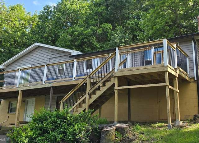 Property at 453 Mountain Heights Rd, Front Royal, VA 22630, 3 beds, 2 baths
