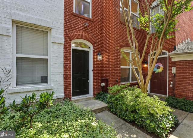 Property at 2127 12th Pl NW, Washington, DC 20009, 3 beds, 3.5 baths