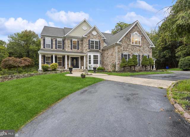 Property at 818 Hoods Mill Rd, Cooksville, MD 21723, 6 beds, 4.5 baths