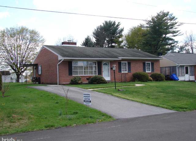 Property at 370 Daycotah Ave, Hagerstown, MD 21740, 3 beds, 1.5 baths