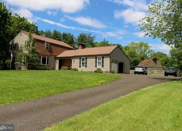Property at 1221 Creek Rd, Furlong, PA 18925, 3 beds, 2.5 baths