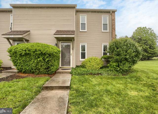 Property at 618 Mill Race Ct, Carlisle, PA 17013, 2 beds, 1.5 baths