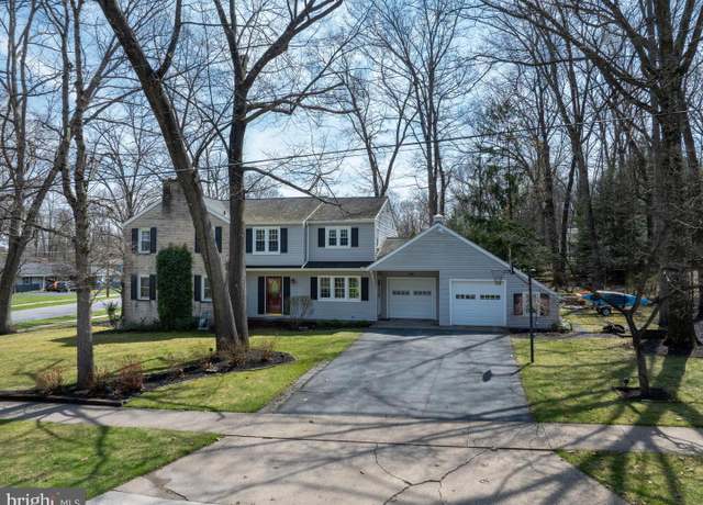 Property at 510 Sierra Ln, State College, PA 16803, 5 beds, 2.5 baths
