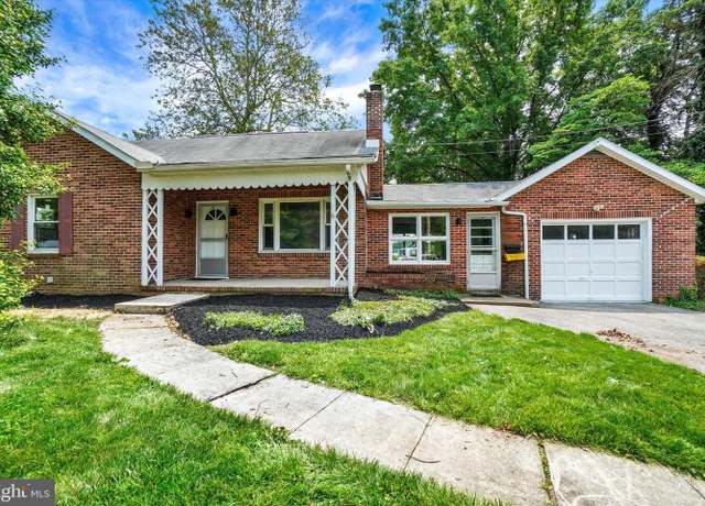 Property at 3330 E Prospect Rd, York, PA 17402, 3 beds, 1 bath