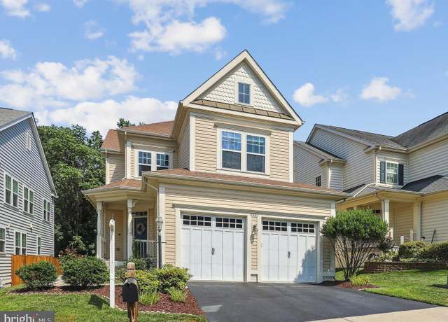Property at 9807 Amsterdam St, Lorton, VA 22079, 4 beds, 3.5 baths