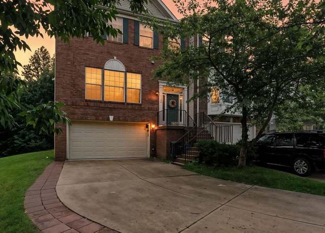 Property at 13238 Maple Creek Ln, Centreville, VA 20120, 3 beds, 3.5 baths