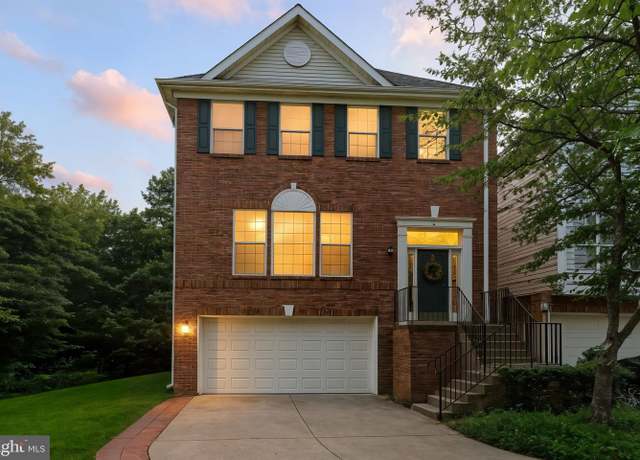 Property at 13238 Maple Creek Ln, Centreville, VA 20120, 3 beds, 3.5 baths