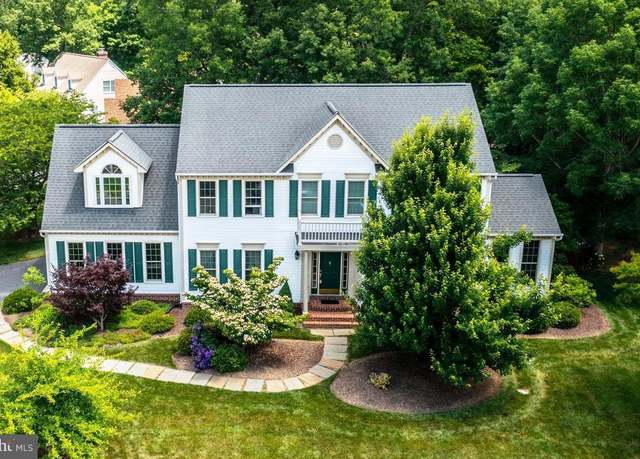 Property at 10107 Fullerton Ct, Fredericksburg, VA 22408, 4 beds, 3 baths