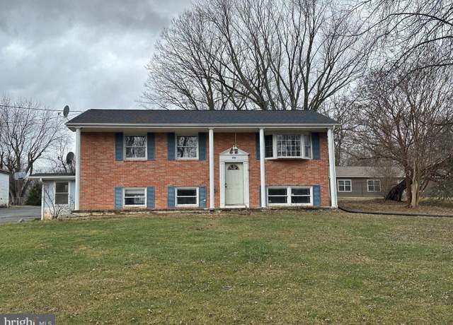 Property at 178 Maple Ave, Harpers Ferry, WV 25425, 3 beds, 1.5 baths