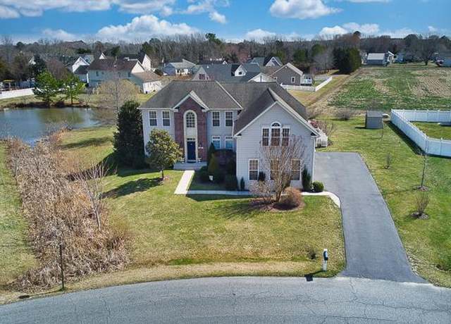 Property at 249 Powell Cir, Berlin, MD 21811, 5 beds, 3.5 baths