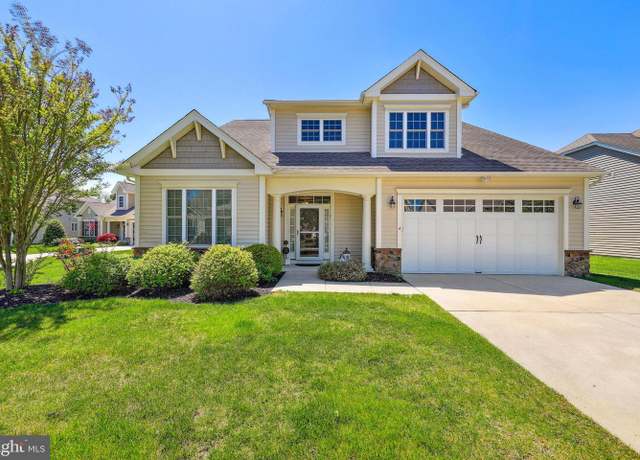 Property at 4 Mitchell Ct, Medford, NJ 08055, 2 beds, 2 baths