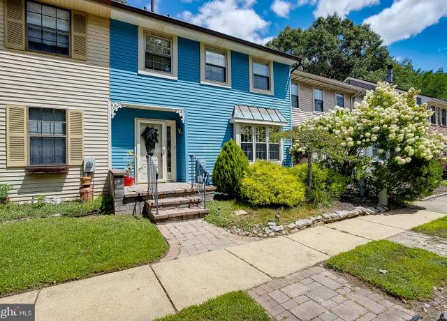 Property at 13 Wisina Ct, Medford, NJ 08055, 3 beds, 2.5 baths