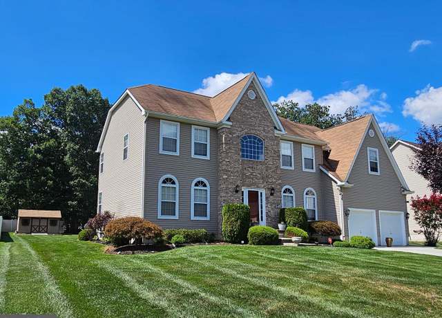 Property at 186 White Cedar Dr, Sicklerville, NJ 08081, 4 beds, 2.5 baths