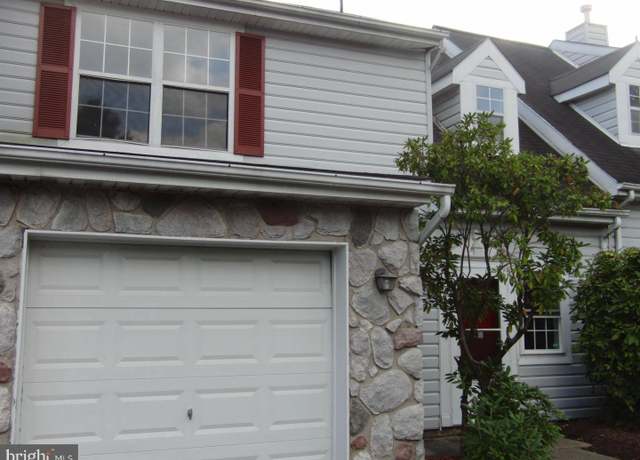 Property at 302 Independence Dr, Southampton, PA 18966, 2 beds, 2.5 baths
